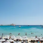 Acrogiali Beachfront Mykonos Hotel 4*