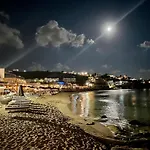 Acrogiali Beachfront Mykonos 普拉迪斯亚罗斯