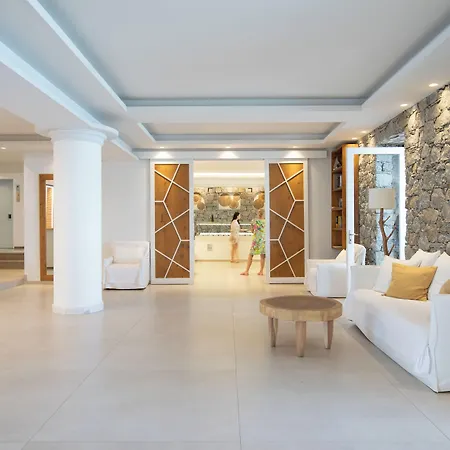 Acrogiali Beachfront Mykonos Hotel 4*