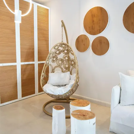 Hotel Acrogiali Beachfront Mykonos 4*