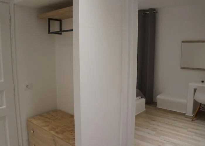 Acrogiali Beachfront Mykonos 호텔 4*